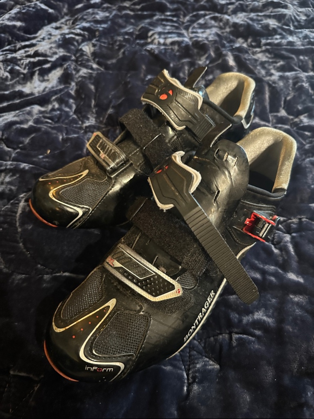 Bontrager cycling shoes with clips size 11